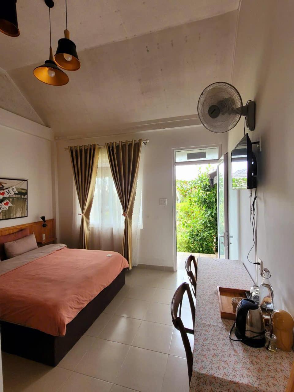 La Nha Homestay Da Lat Exterior photo